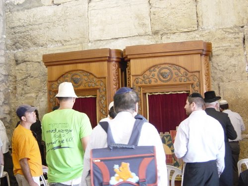 Western Wall E08